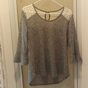 3/4 sleeve Gray Top